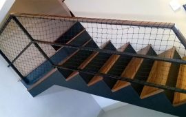 Instalação de Redes de Proteção em Escadas